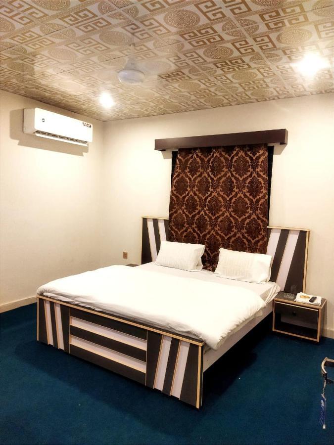 Hotel Royal Sweet ลาฮอร์ ภายนอก รูปภาพ